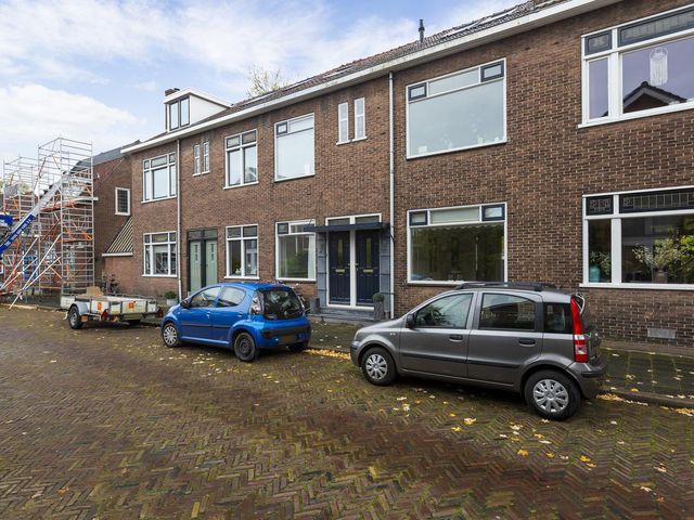 Erkentrudenstraat 5, Dordrecht