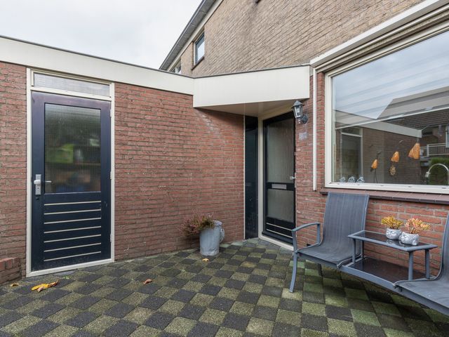 Overbuurt 17, Rijnsaterwoude