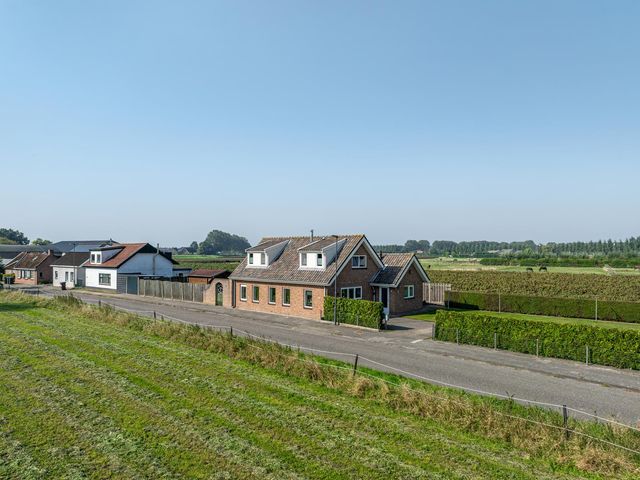 Slaakweg 10, Heinkenszand