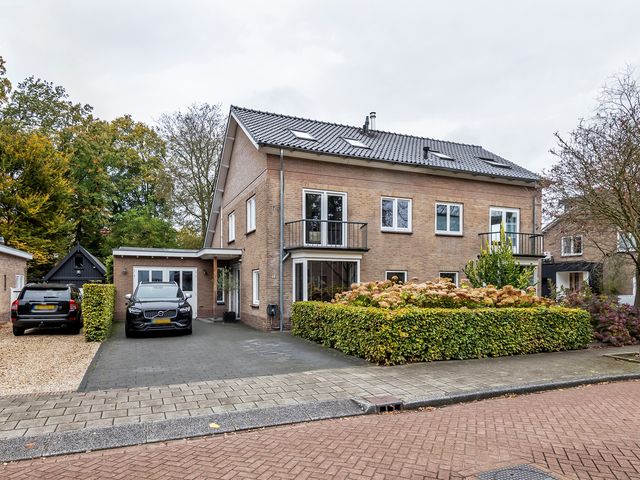 Van Hogendorpstraat 8, Veenendaal