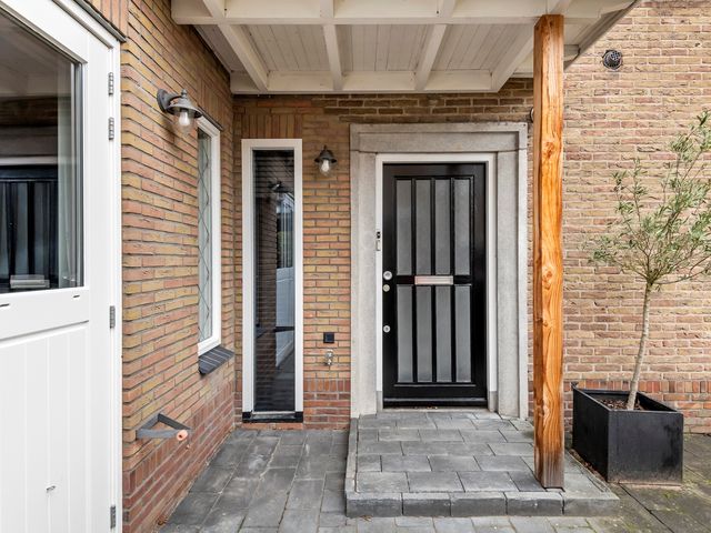 Van Hogendorpstraat 8, Veenendaal