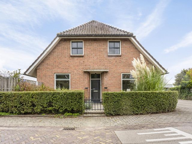 Hoogstraat 14, Deursen-Dennenburg