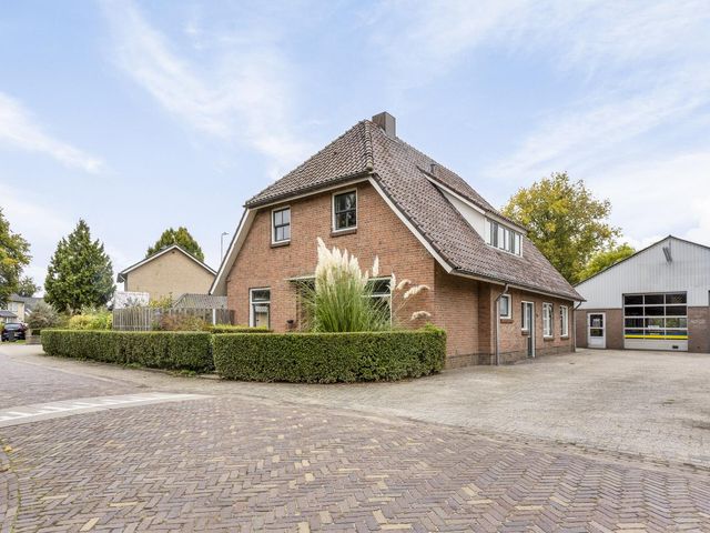 Hoogstraat 14, Deursen-Dennenburg