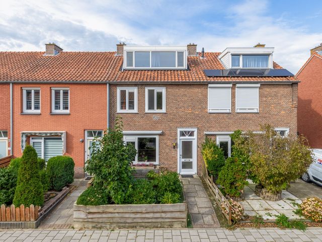 Meidoornstraat 8, Waddinxveen