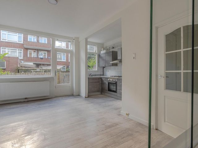 Bas Jungeriusstraat 74A, Rotterdam