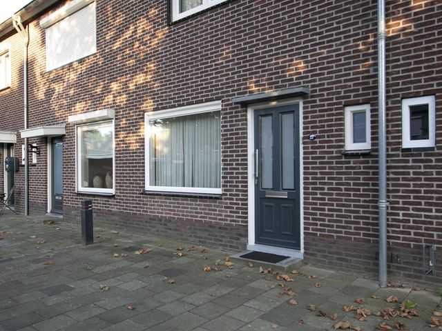 Spoorstraat 27, Weert