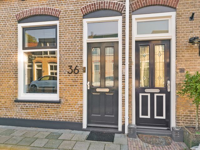 Eendrachtstraat 36, Middelharnis