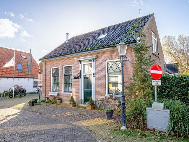 Hogereind 4, De Waal