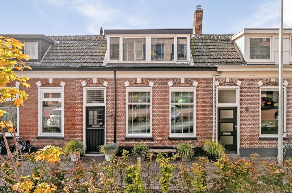 M.H.Trompstraat 7