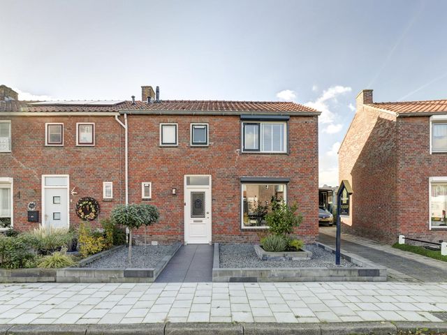 Meidoornstraat 7, Nieuwerkerk