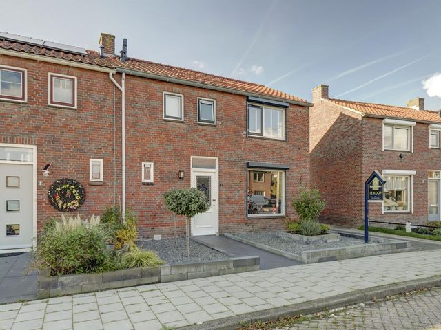 Meidoornstraat 7, Nieuwerkerk