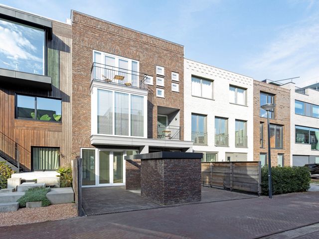 Chris Van Abkoudestraat 21 1e, Leiden