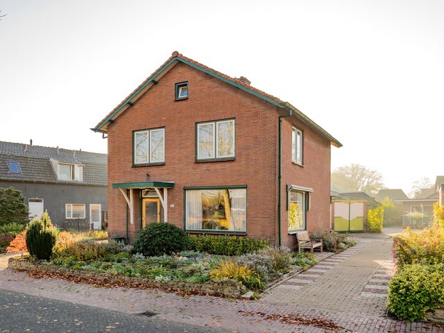 Hoofdstraat 108, Voorthuizen