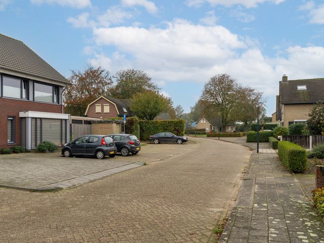 Lijsterbesstraat 2D, Waspik