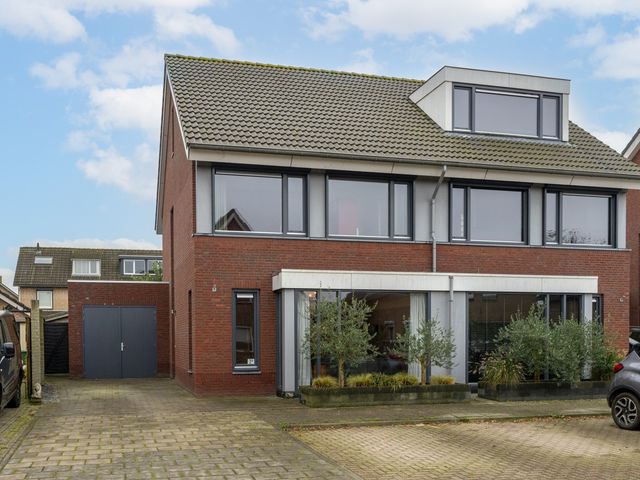 Lijsterbesstraat 2D, Waspik