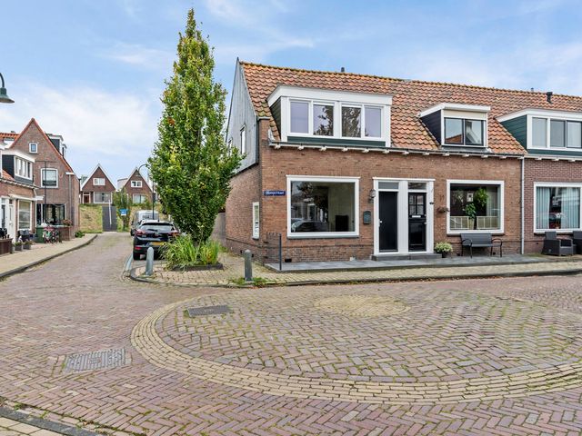 Oranjestraat 1, Volendam