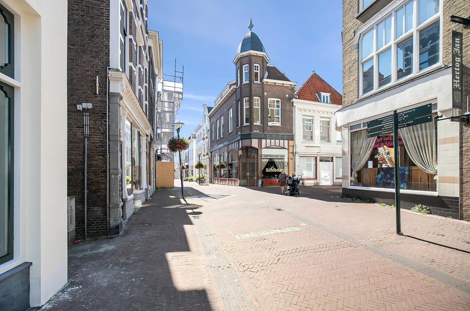 Hoogstraat 157