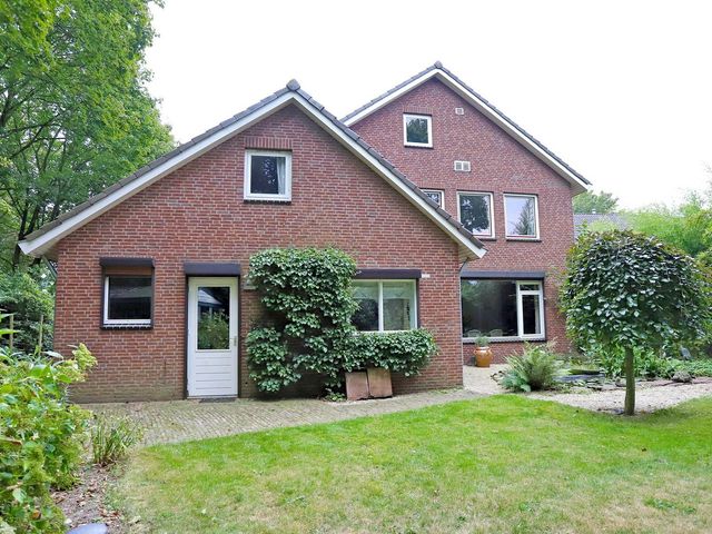 Helmkruidstraat 13, Wijchen