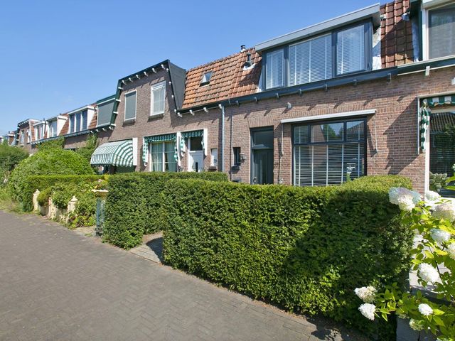 Lindelaan 77, Zwijndrecht