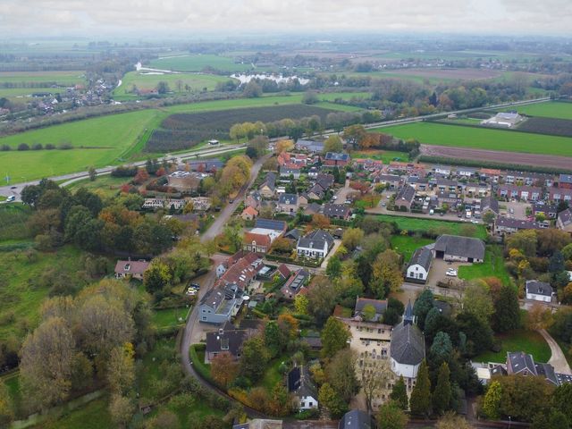 Lingedijk 92, Rhenoy