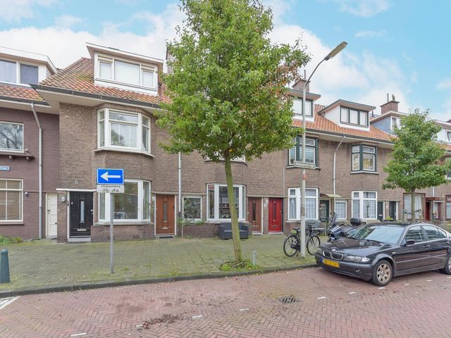 Rhenenstraat 6, 'S-Gravenhage