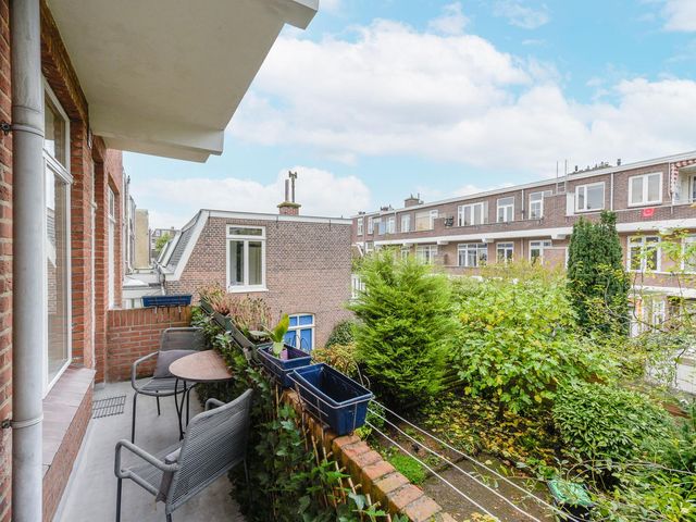 Van Weede van Dijkveldstraat 15A, 'S-Gravenhage