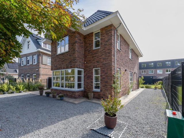 Madepolderweg 53B, 'S-Gravenhage