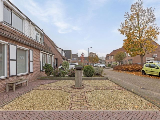 Uithofstraat 10, Kwadendamme