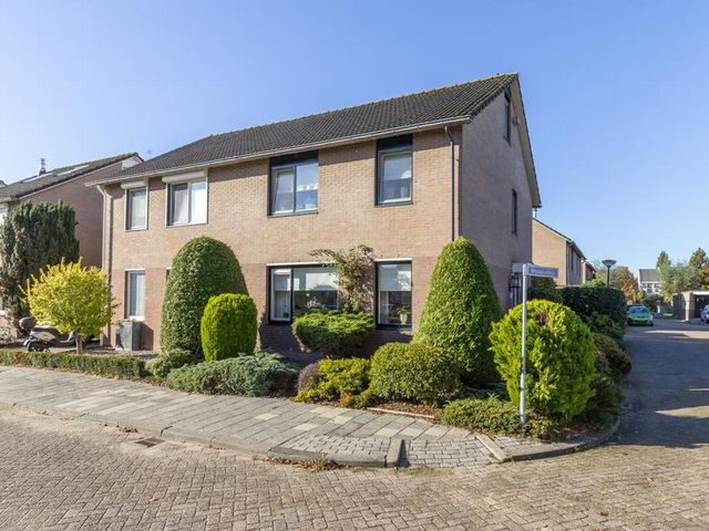 Van Asperenstraat 11, Hardinxveld-Giessendam