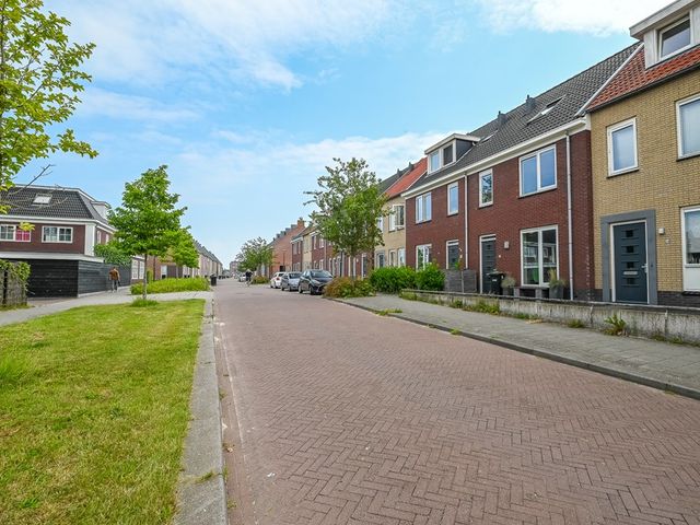 Lage Hoek 35, Zwaag