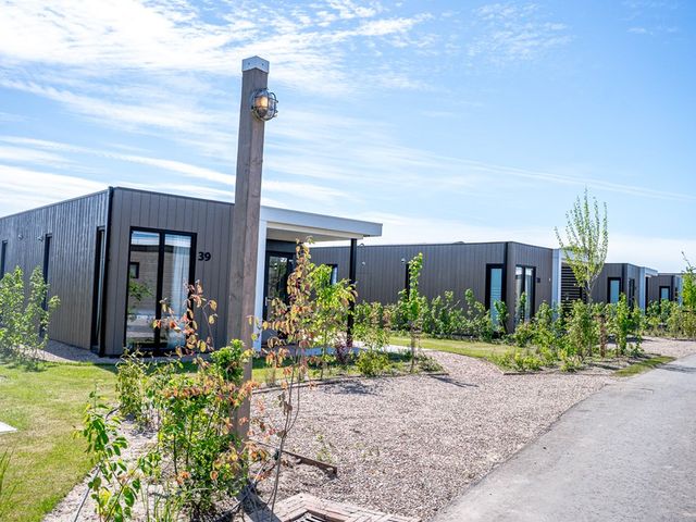 Rijnbandijk 10B, Eck en Wiel