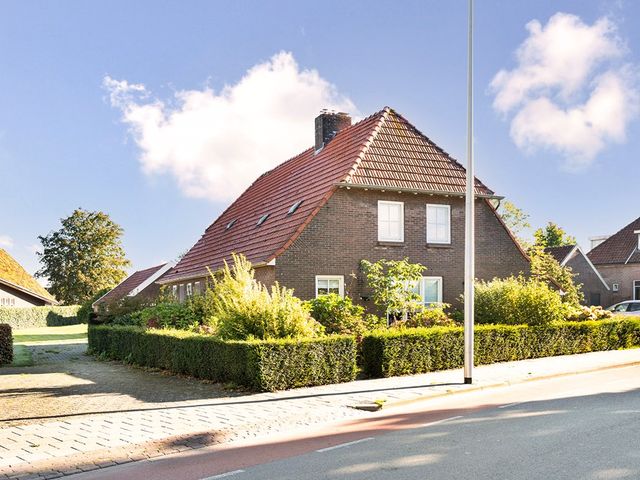 Dorpsstraat 21, Den Ham