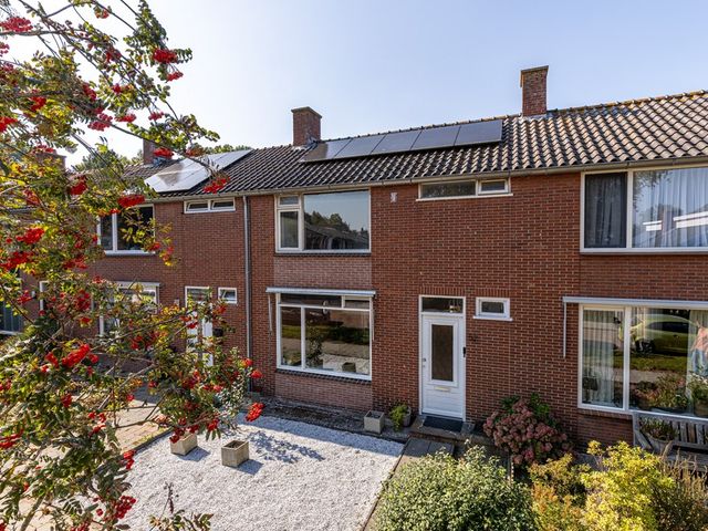 Dr. Th. Tjabbesstraat 52, Veendam