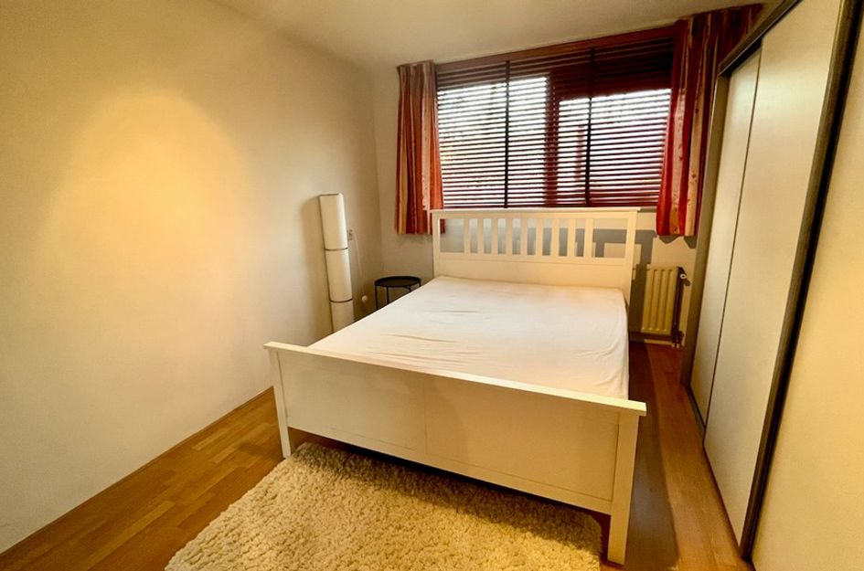 Donker Curtiusstraat 120