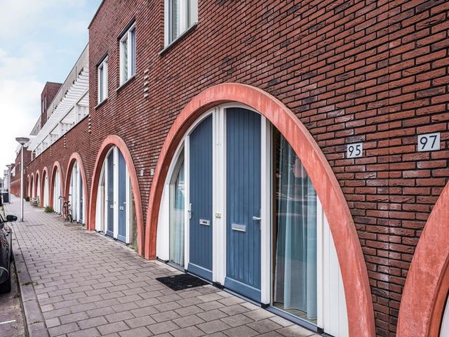 Zuiderspoorstraat 95, Enschede