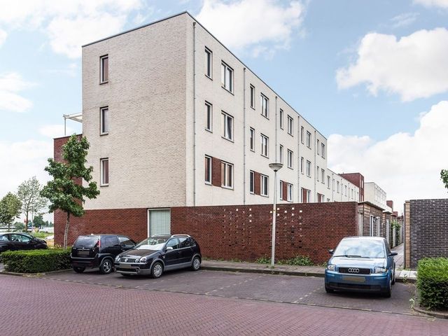 Zuiderspoorstraat 95, Enschede