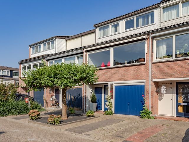 Baljuw 40, Hoorn