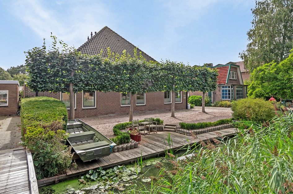 Oostwouder Dorpsstraat 16