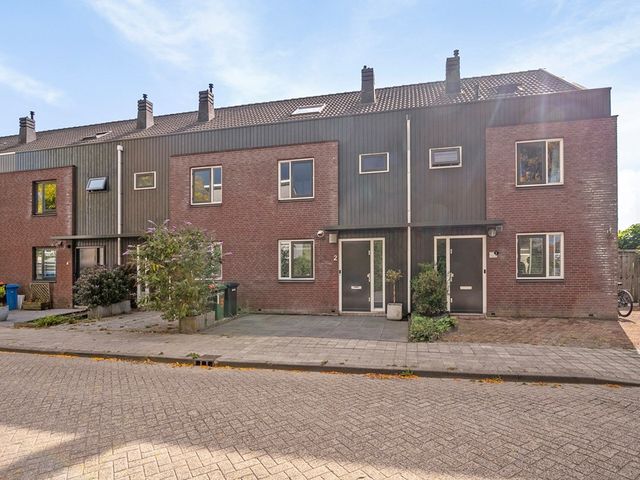 Van Goghhof 2, Hoorn