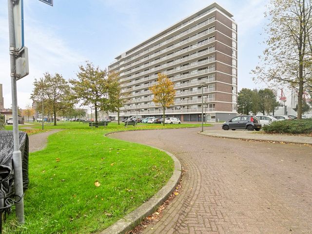 Vlaardingerdijk 194, Schiedam