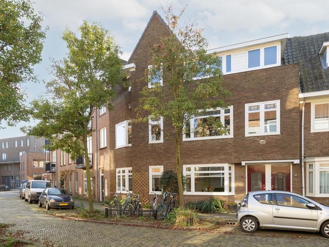 Bakhuizen van den Brinkstraat 4, Utrecht