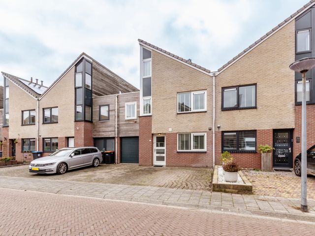 Monnickendamstraat 69, Lelystad