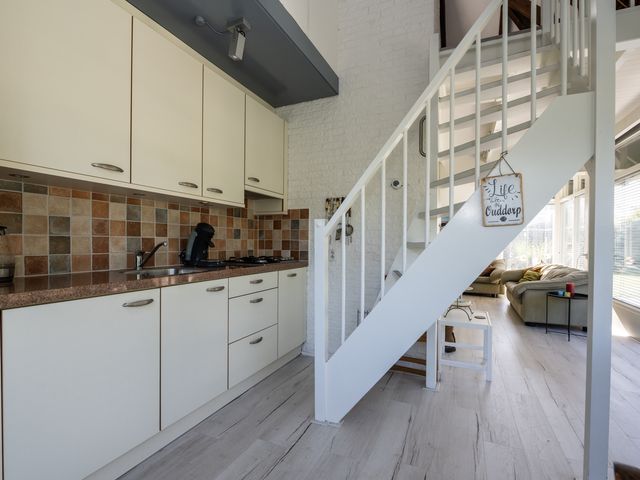 De Toekomst 83, Ouddorp