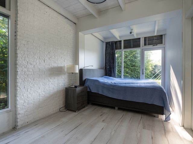 De Toekomst 83, Ouddorp