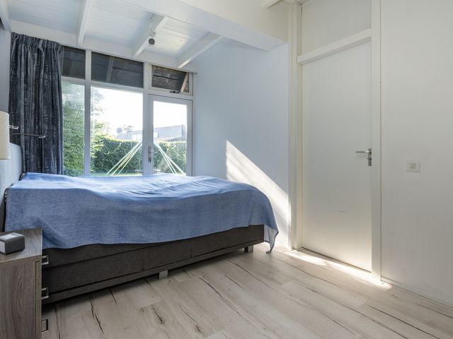 De Toekomst 83, Ouddorp