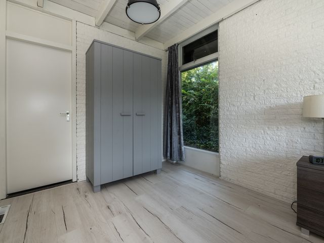De Toekomst 83, Ouddorp