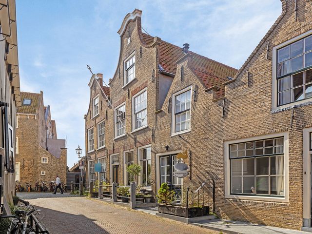 Kerkstraat 1, Goedereede