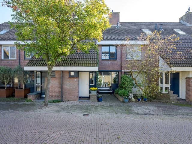 Het Wedde 80, Voorschoten