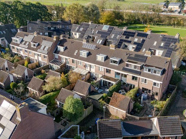 Het Wedde 80, Voorschoten