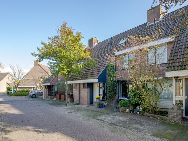 Het Wedde 80, Voorschoten